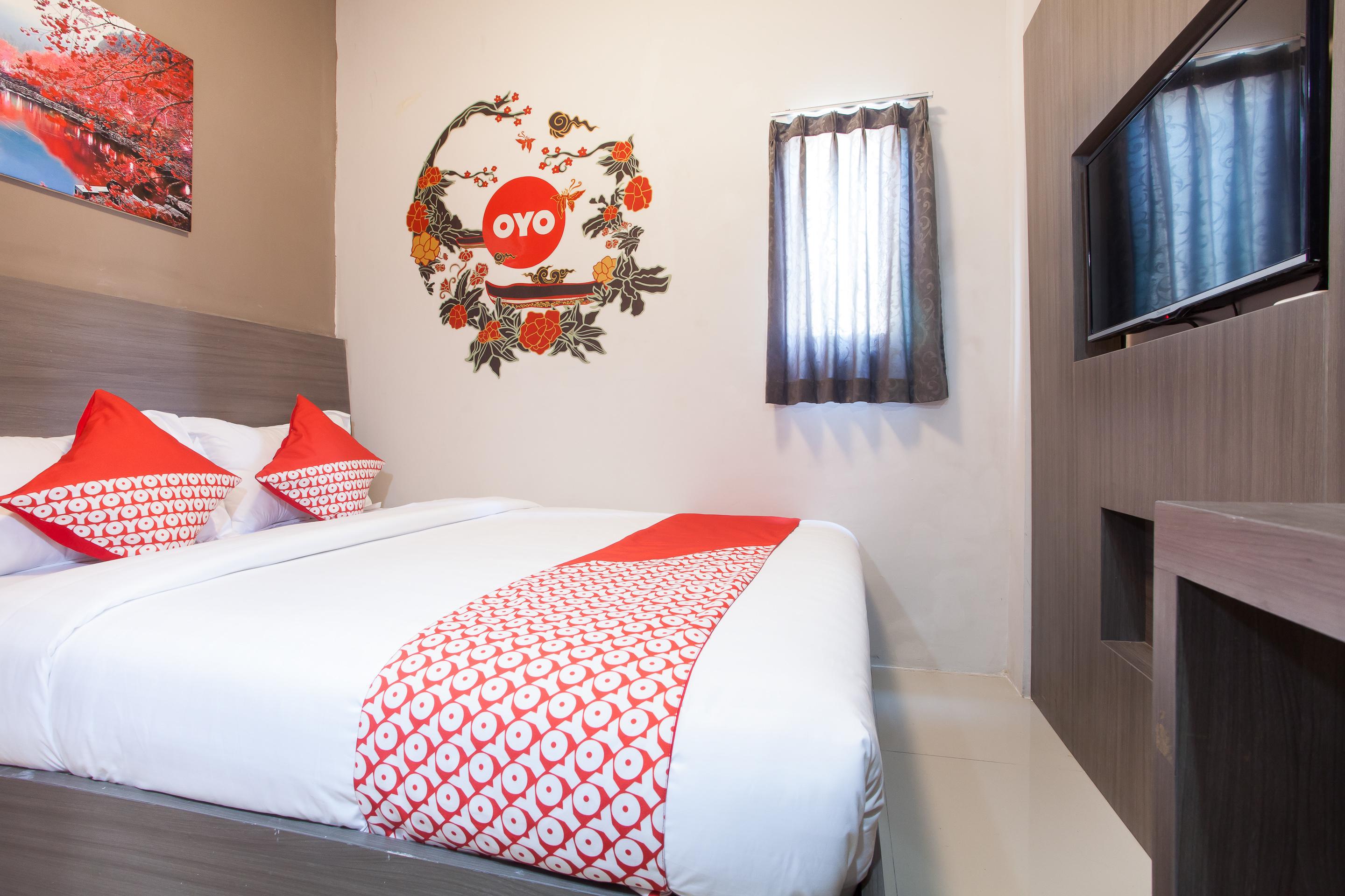 We Stay Residence Redpartner Surabaya Eksteriør billede